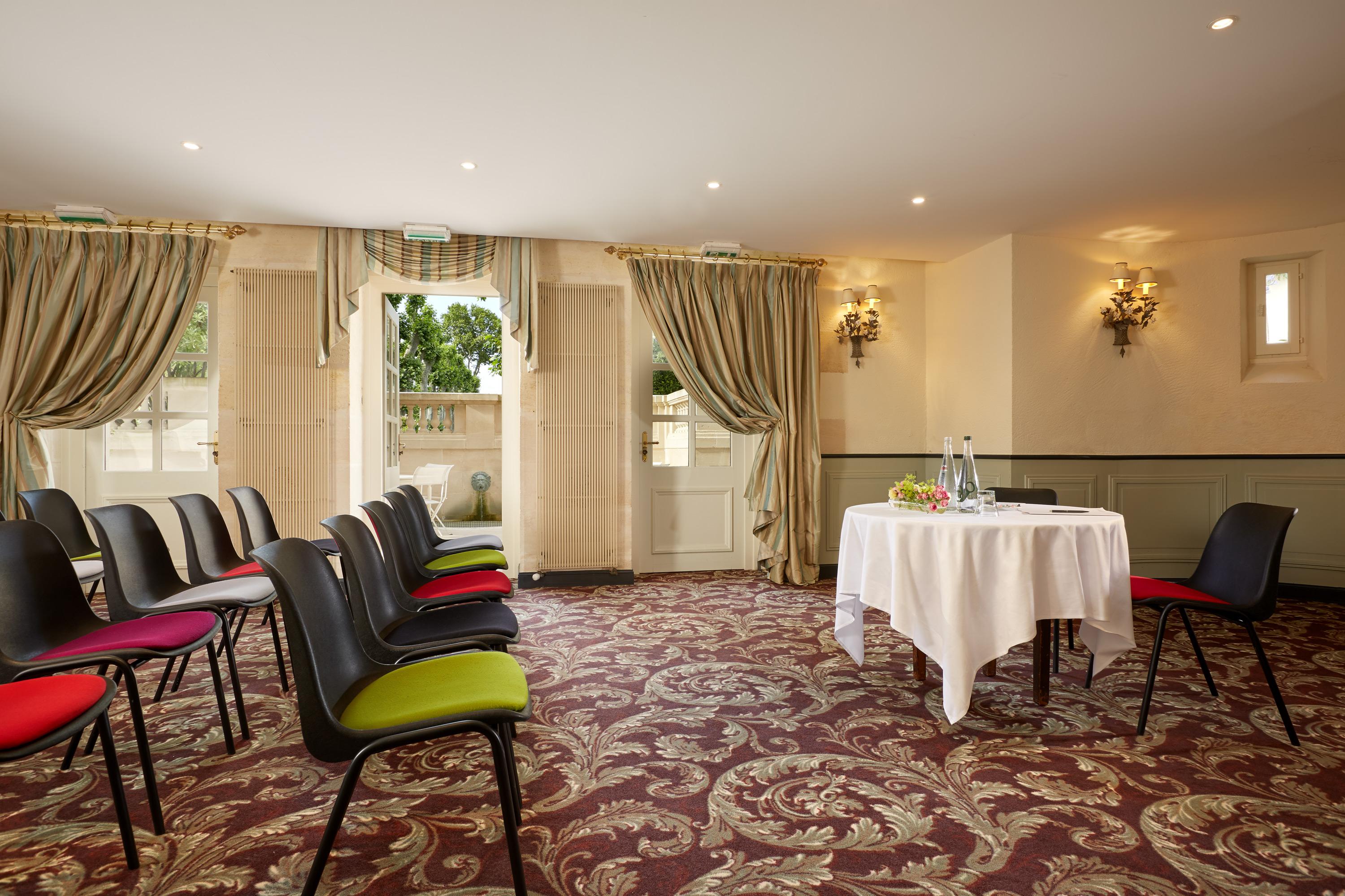 Chateau Hotel Grand Barrail Сент-Емільйон Екстер'єр фото